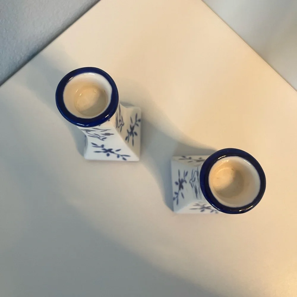 Vintage Delft Elegant Blue and White Ceramic Floral Candle Holders 5” - Picture 4 of 6
